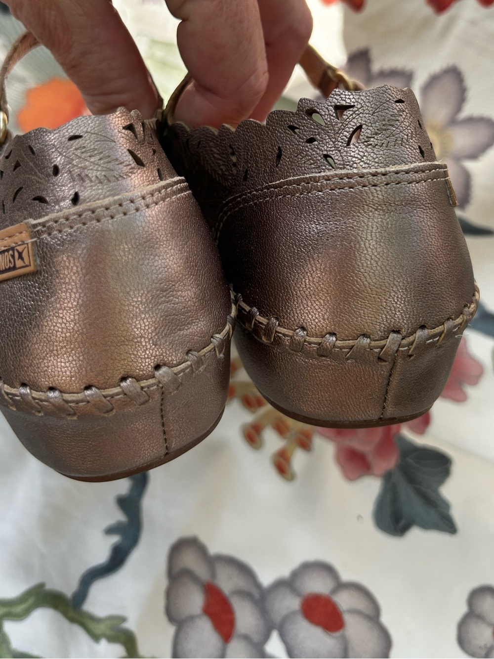 Pikolinos Light Gold Leather Low Wedge Shoe w Straps, Size 38, Size 7.5 to 8 - Picture 4 of 11
